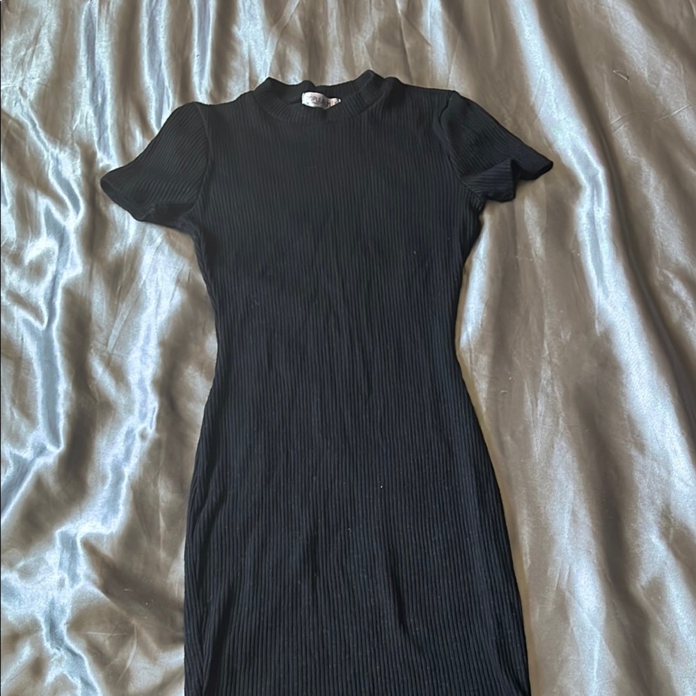 Elegant Black Ribbed Dress